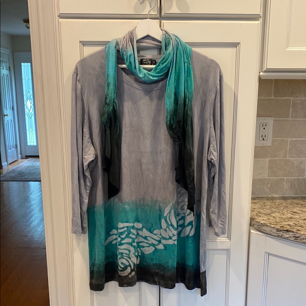 Art of Cloth Tunic with matching Scarf 1x Tie Dye